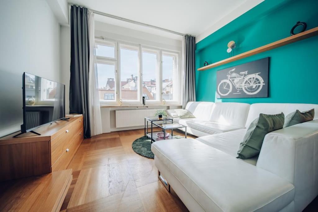Downtown 2Bd Riverside Apartment Near Dancing House Praga Exterior foto