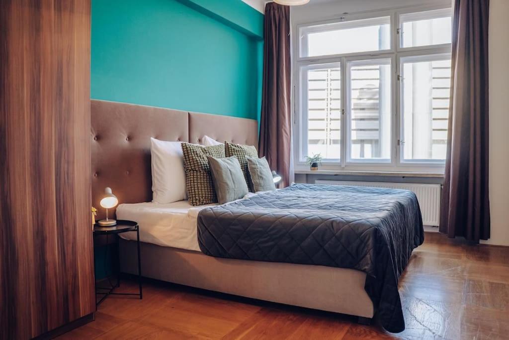 Downtown 2Bd Riverside Apartment Near Dancing House Praga Exterior foto